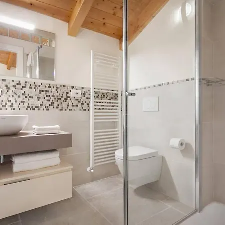 Feriehus Casa Rosa-con Vista Lago *
